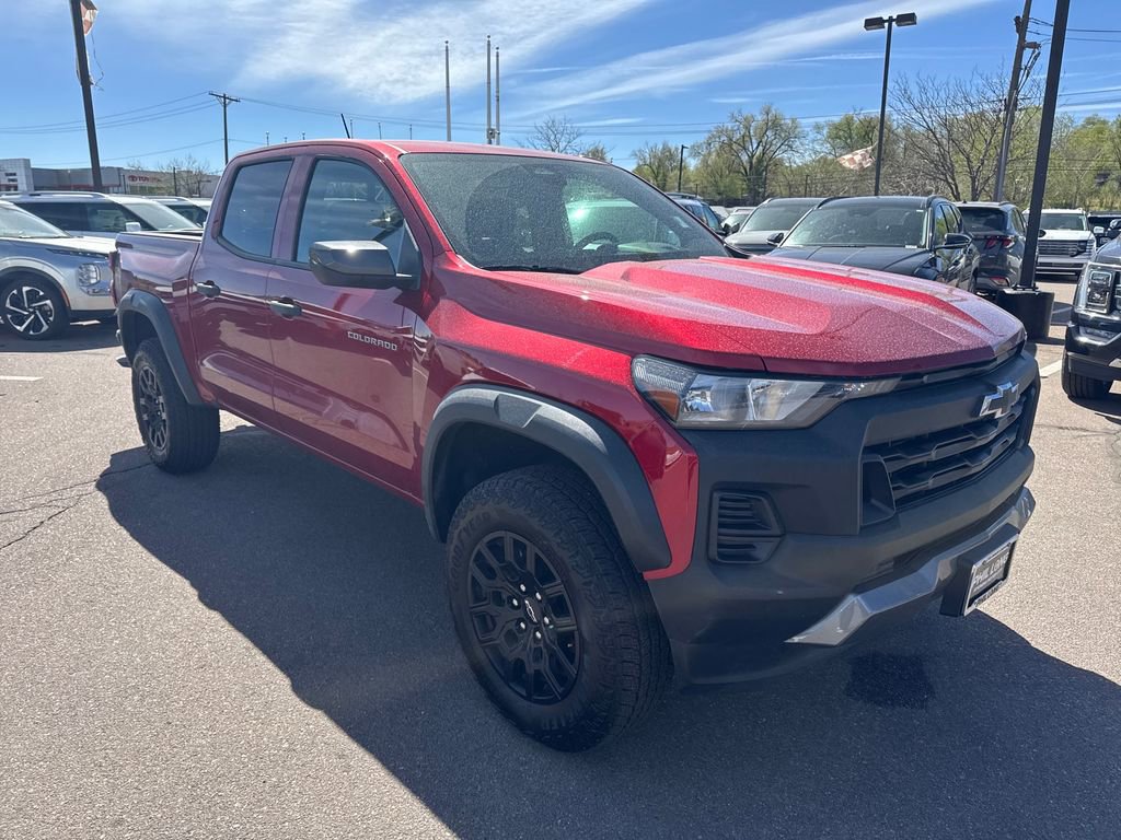 Used 2025 Chevrolet Colorado Trail Boss image 8