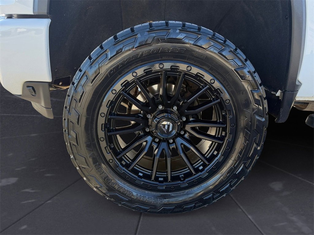 Used 2023 Chevrolet Silverado 2500 High Country image 14