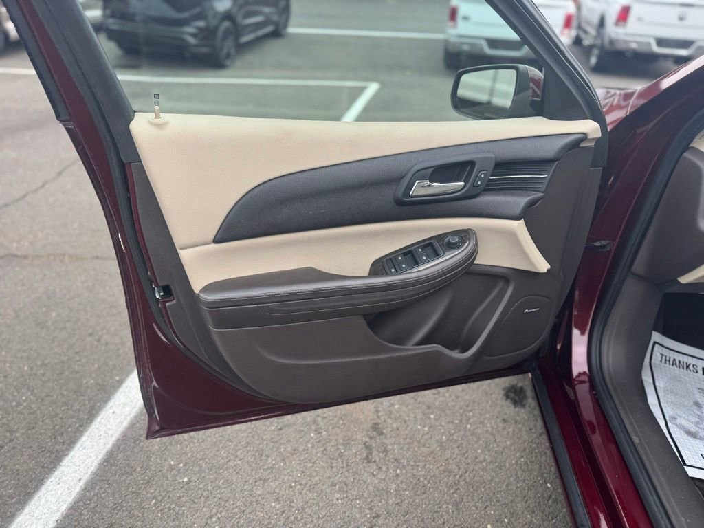 Used 2015 Chevrolet Malibu LT FWD image 30