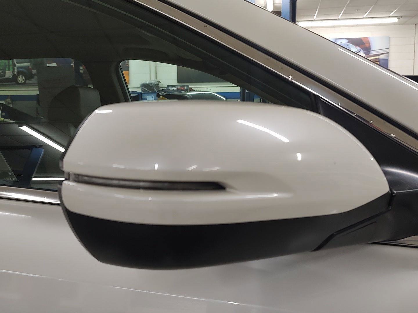 Used 2017 Honda CR-V Touring image 36