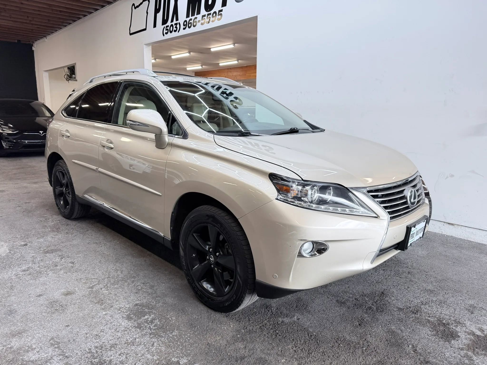 Used 2013 Lexus RX 350 AWD w/ Premium Pkg image 2