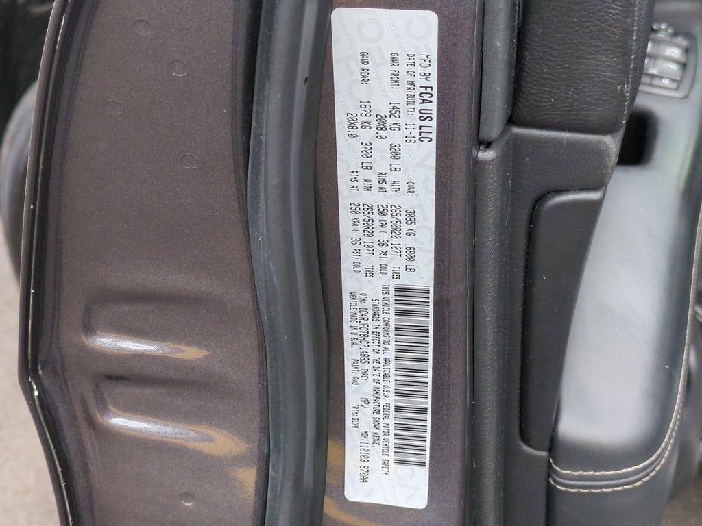 Used 2017 Jeep Grand Cherokee Overland w/ Jeep Active Safety Group image 33