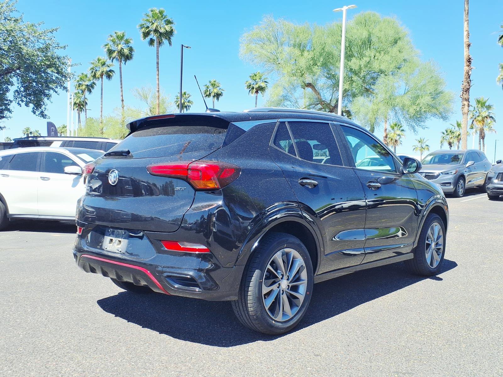 Used 2022 Buick Encore GX Select w/ Sport Touring Package AWD/4WD image 5