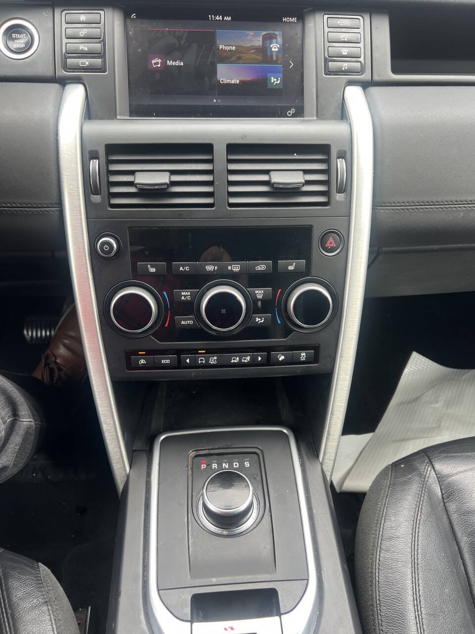 Used 2017 Land Rover Discovery Sport SE AWD/4WD image 13