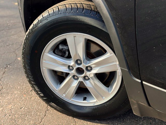 Used 2021 Chevrolet Trax LT w/ Driver Confidence Package AWD/4WD image 27