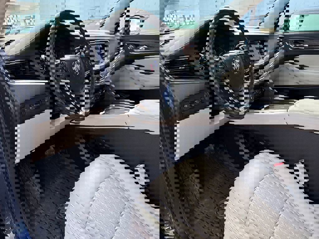 Used 2024 Buick Enclave Avenir image 11