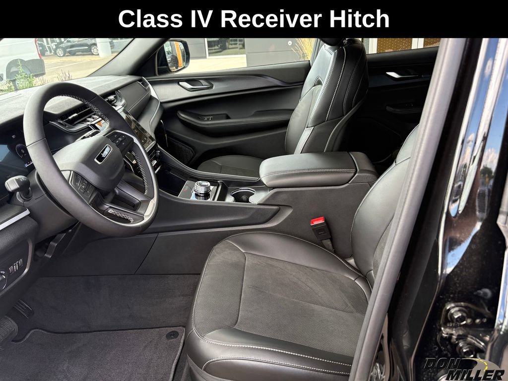 New 2025 Jeep Grand Cherokee L Laredo image 11