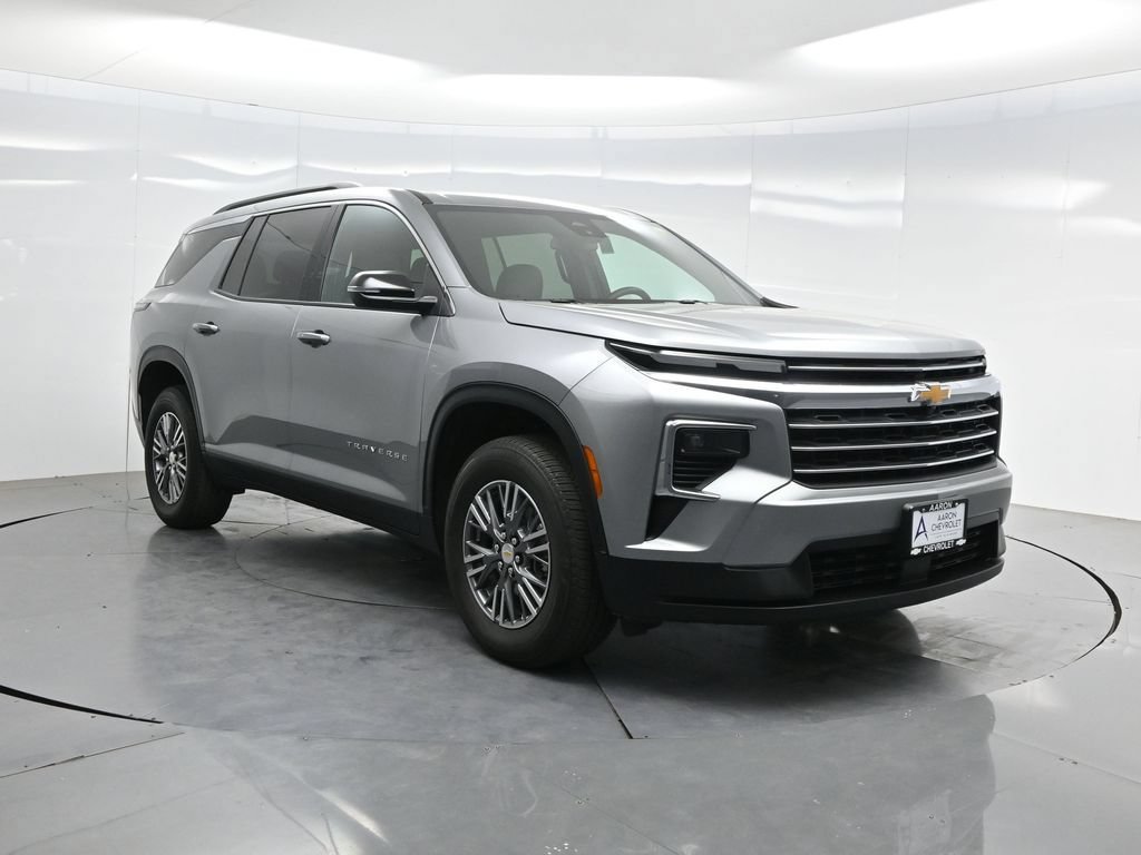 Used 2025 Chevrolet Traverse LT AWD/4WD image 36