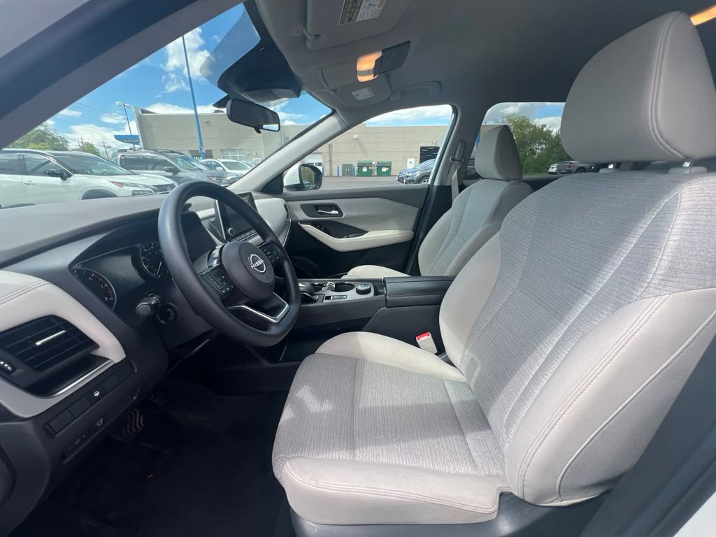 Used 2023 Nissan Rogue SV AWD/4WD image 9