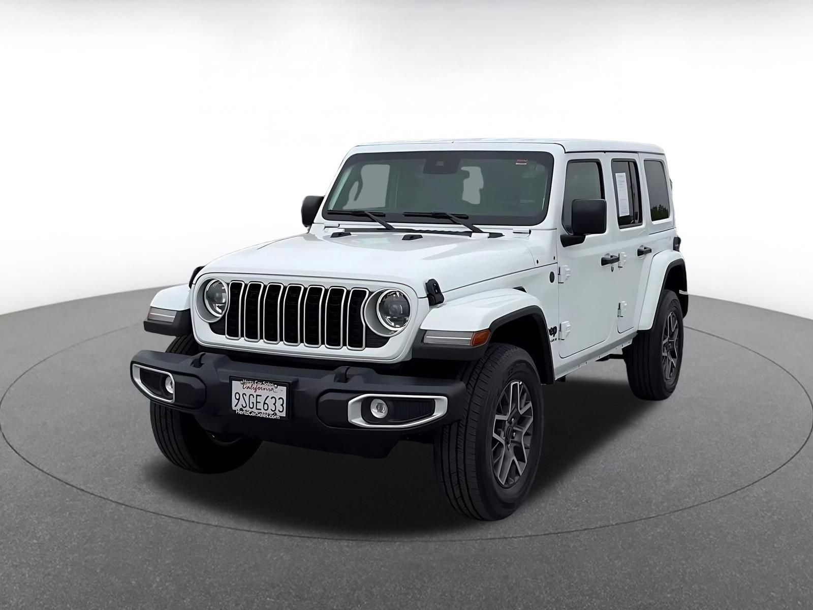 Used 2025 Jeep Wrangler Sahara image 7
