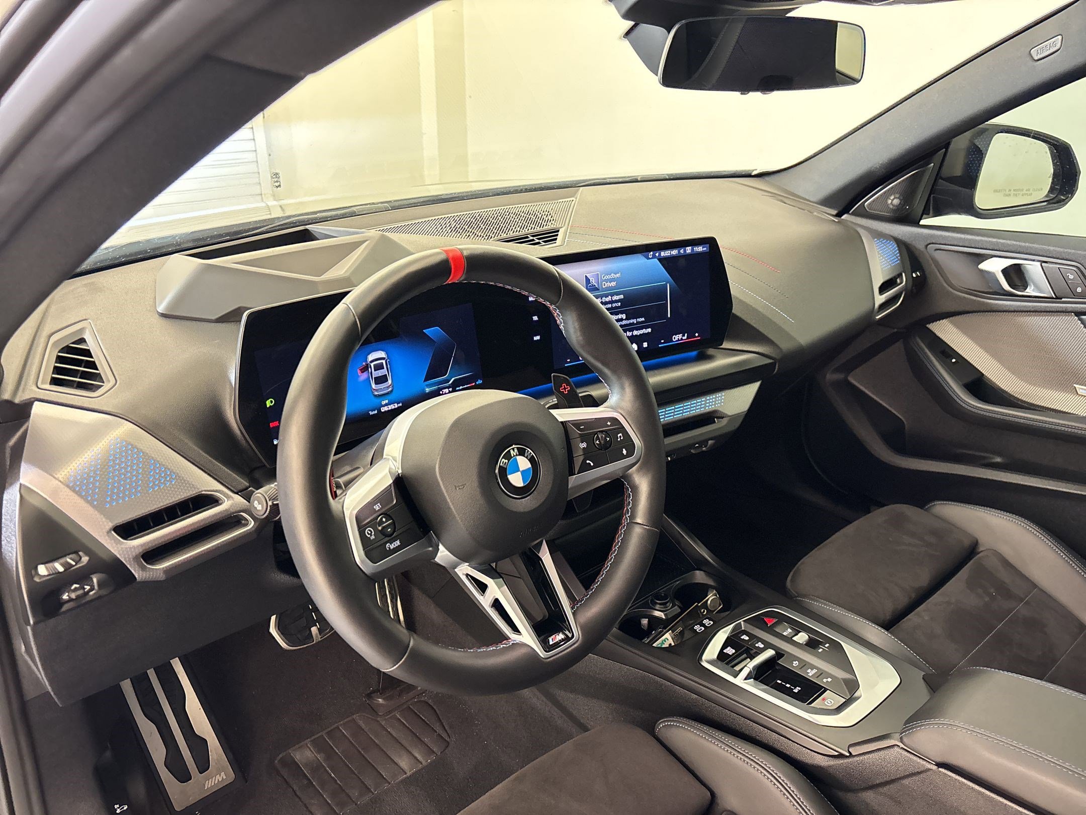 Used 2025 BMW M235i xDrive w/ M Performance Package AWD/4WD image 4