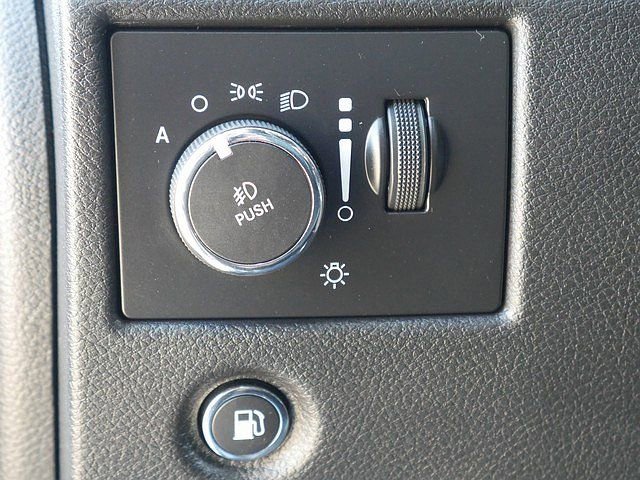 Used 2018 Jeep Grand Cherokee Trailhawk w/ Trailhawk Luxury Group AWD/4WD image 26