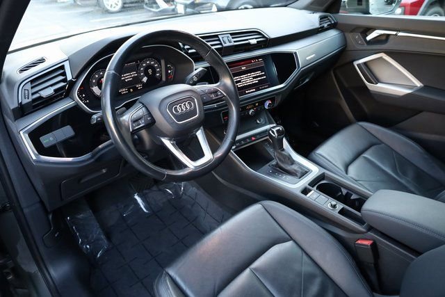 Used 2022 Audi Q3 2.0T Premium image 12