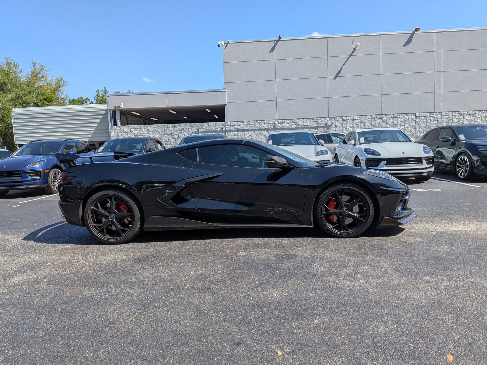 Used 2020 Chevrolet Corvette Stingray Premium Cpe w/ 3LT Preferred Equipment Group image 6