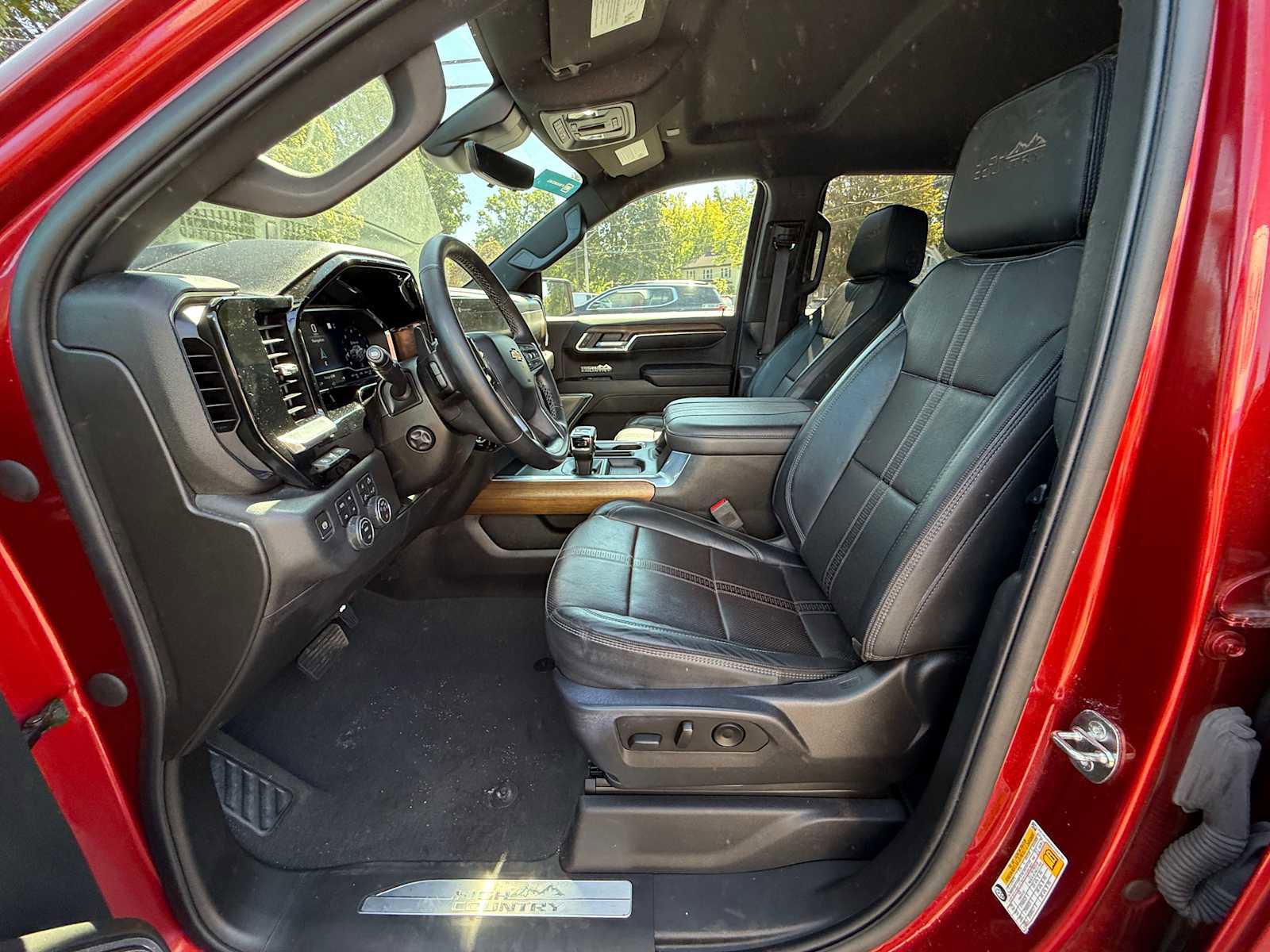 Used 2023 Chevrolet Silverado 1500 High Country w/ Technology Package image 18