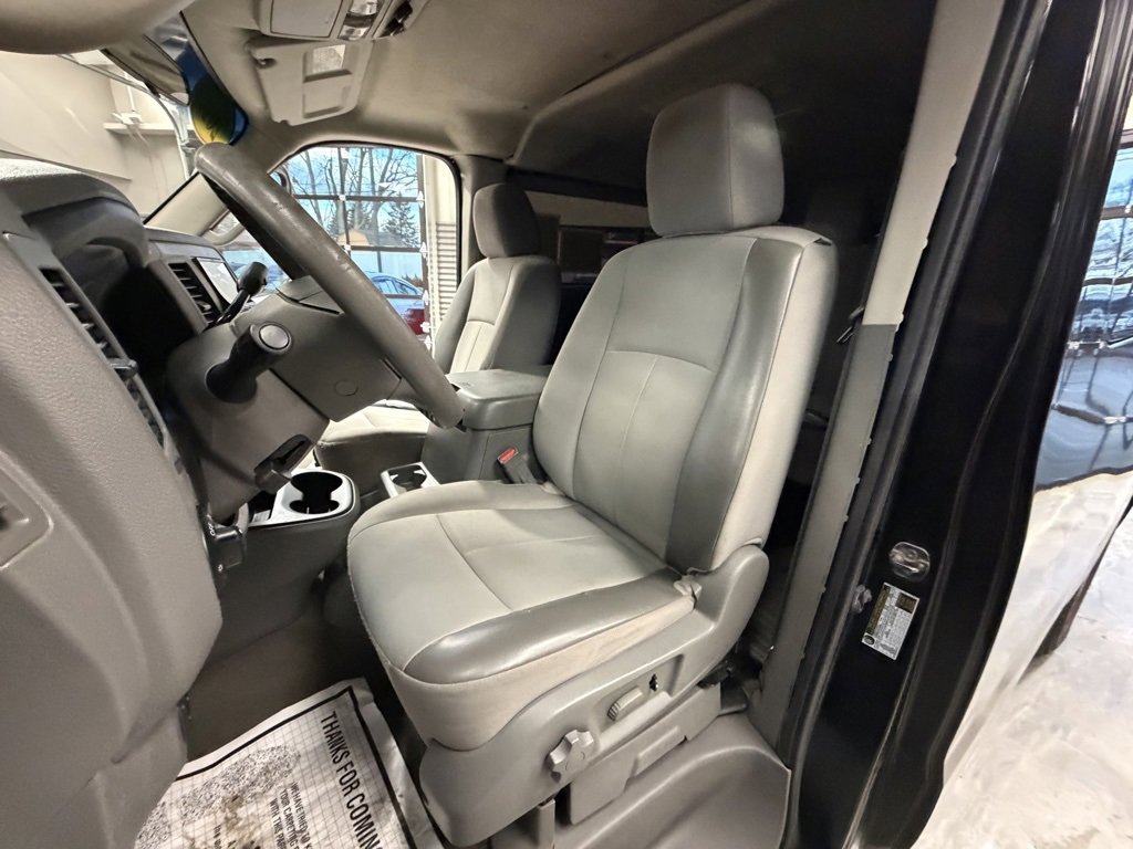 Used 2012 Nissan NV 3500 SV image 9