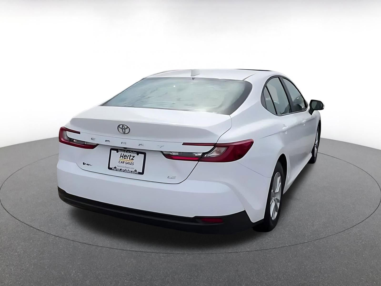 Used 2025 Toyota Camry LE image 12