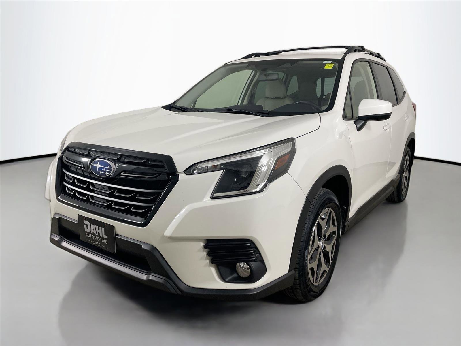 Used 2023 Subaru Forester Premium AWD/4WD image 4