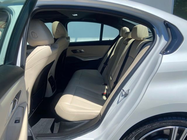 Used 2023 BMW 330i xDrive Sedan w/ Premium Package AWD/4WD image 11