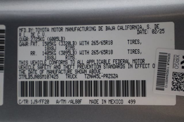 Used 2025 Toyota Tacoma SR5 AWD/4WD image 33