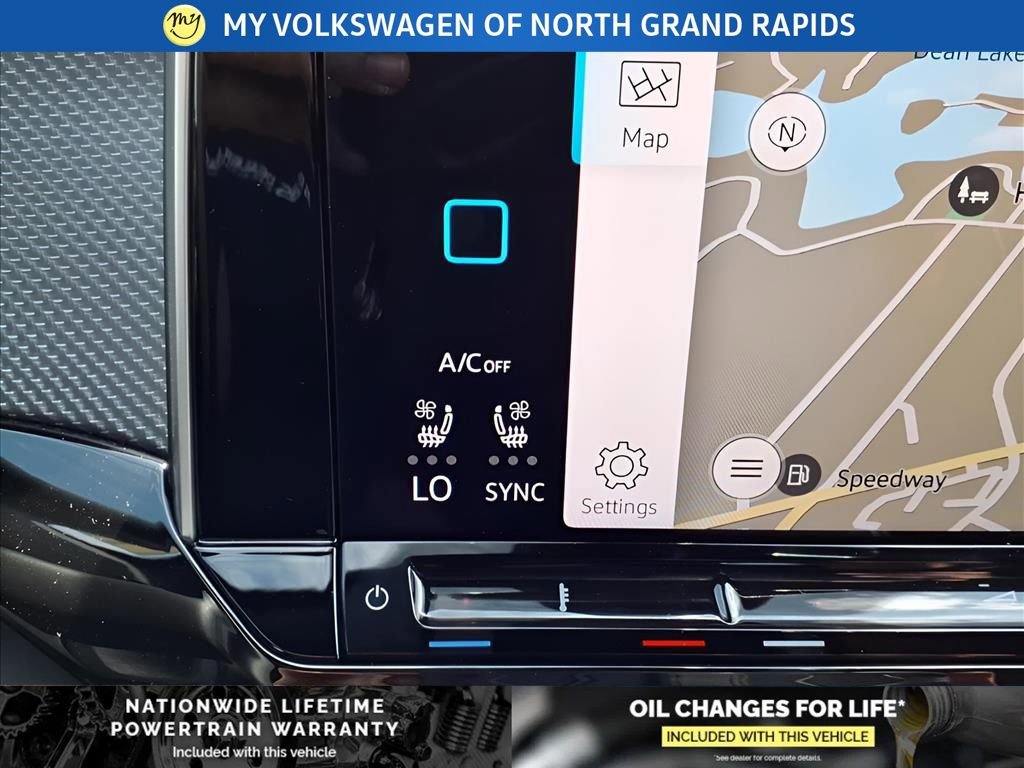 New 2026 Volkswagen Atlas Cross Sport SEL R-Line image 25