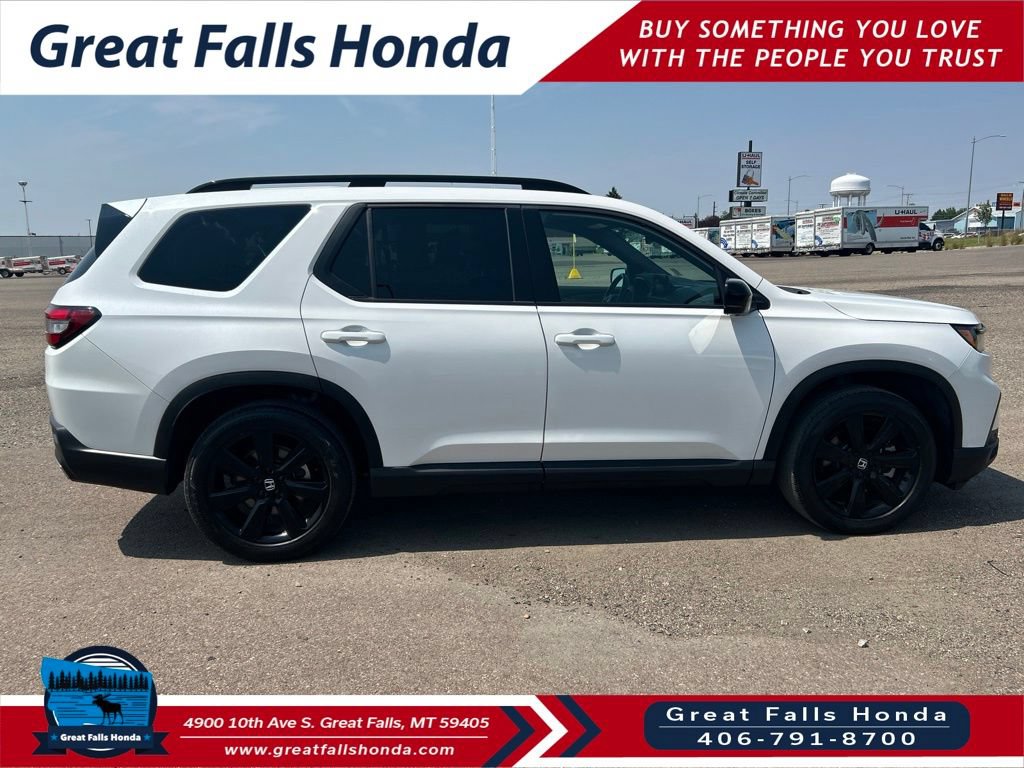 Used 2025 Honda Pilot Black Edition image 10