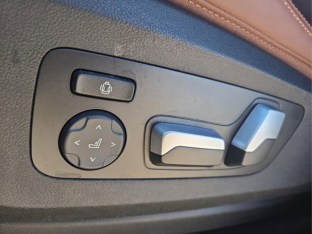 Used 2024 BMW X5 sDrive40i w/ Parking Assistance Package image 23