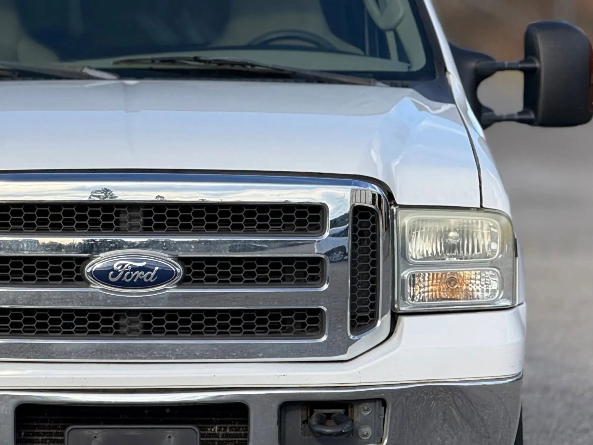 Used 2005 Ford Excursion XLS image 12