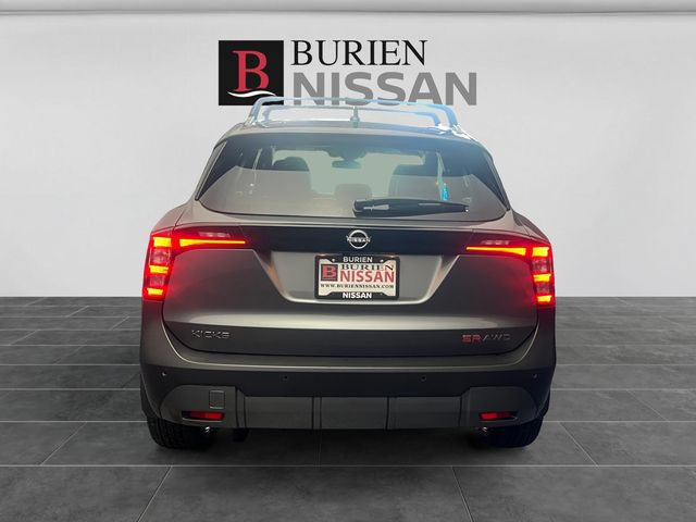 Used 2025 Nissan Kicks SR AWD/4WD image 4