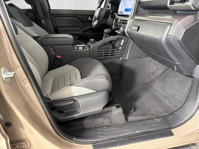 Used 2026 Toyota Tacoma 4x4 Double Cab image 13