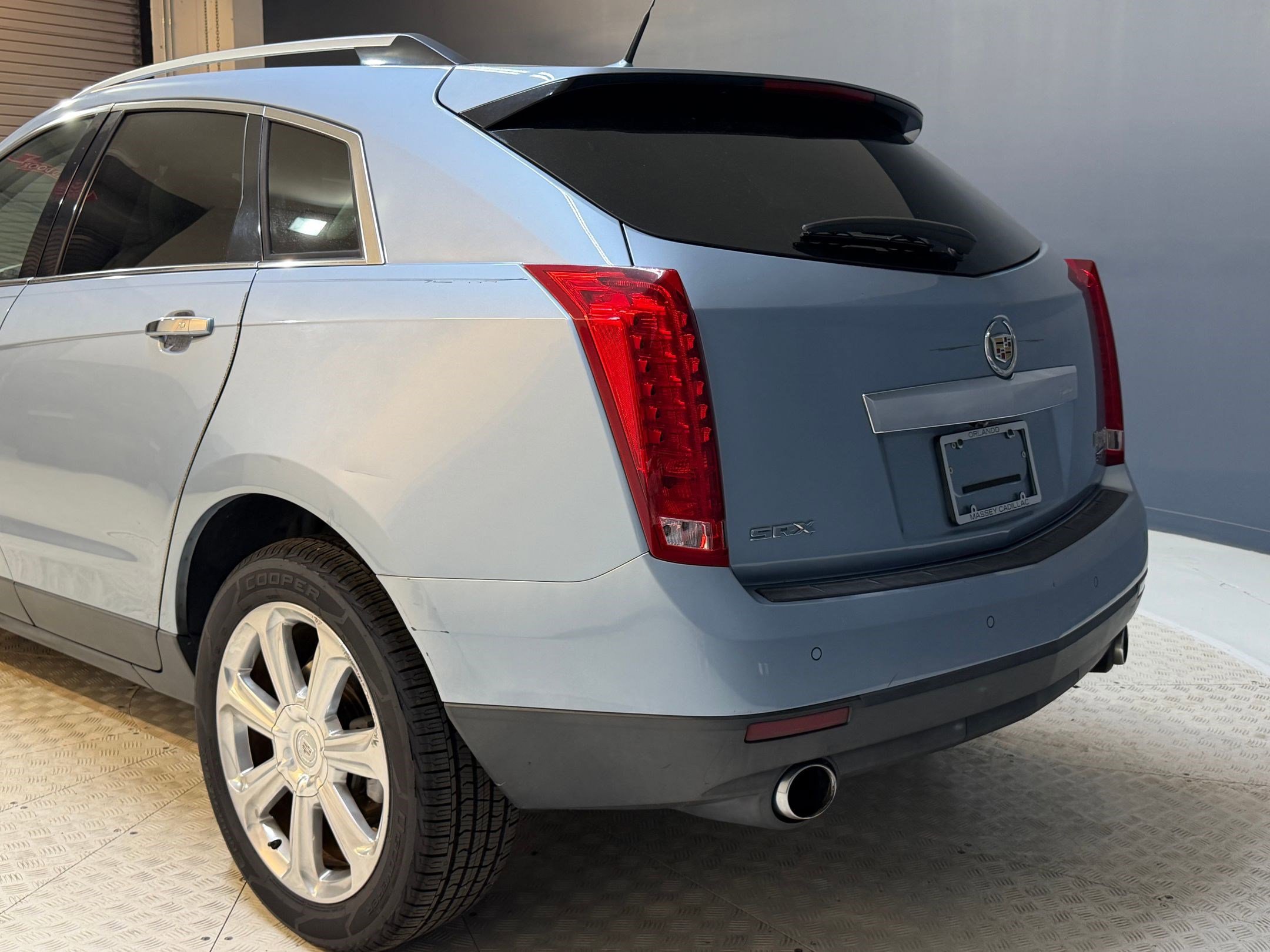 Used 2013 Cadillac SRX Performance w/ Driver Awareness Package image 23