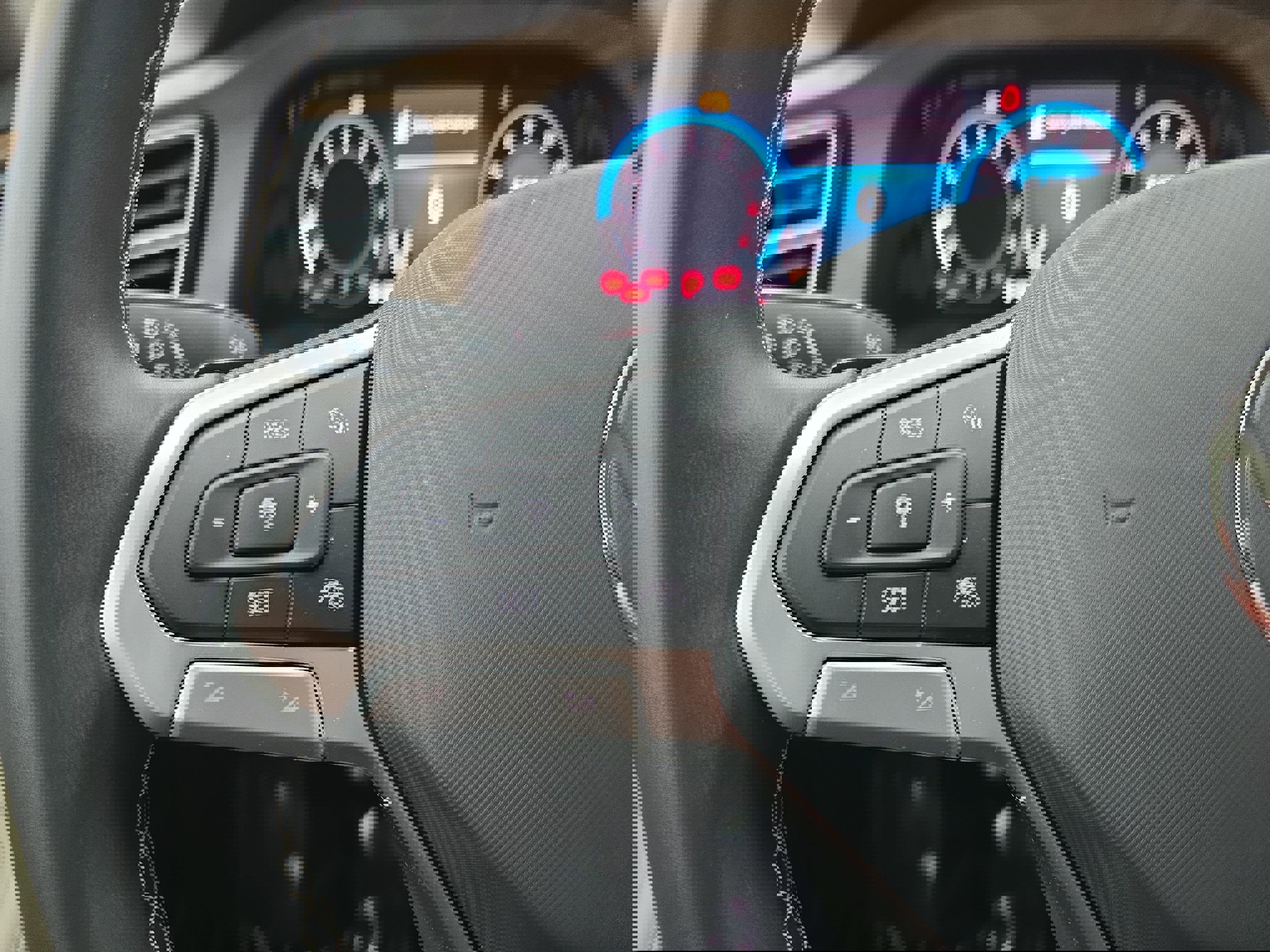 Used 2025 Volkswagen Atlas SE image 18