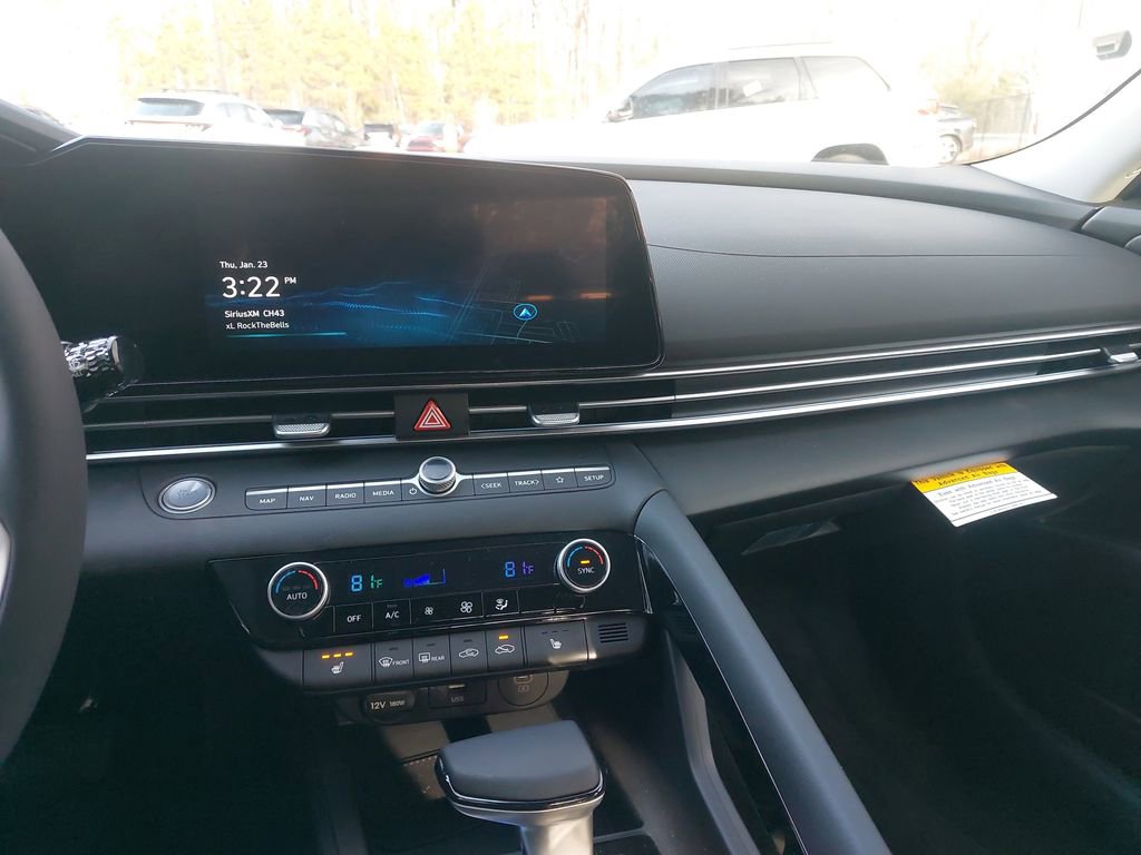 Certified 2025 Hyundai Elantra SEL w/ Cargo Package image 19