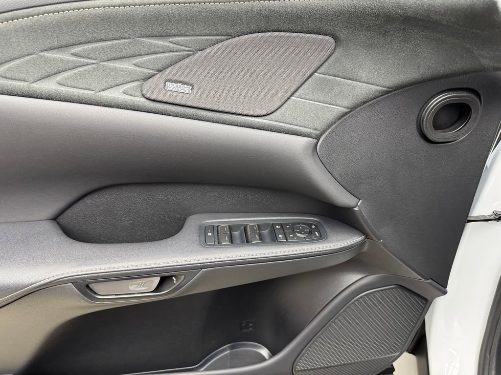 Used 2024 Lexus RX 500h F Sport w/ Convenience Package image 11
