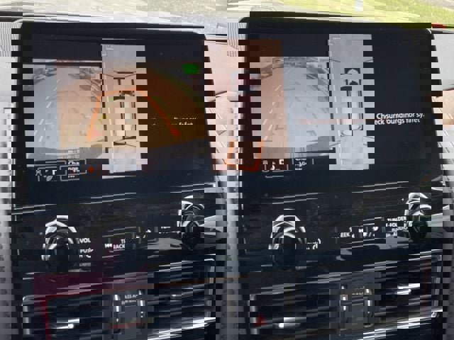 Used 2022 Nissan Armada SL image 18