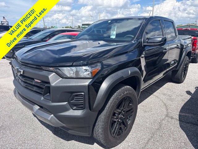 Certified 2023 Chevrolet Colorado Trail Boss w/ Technology Package AWD/4WD image 1