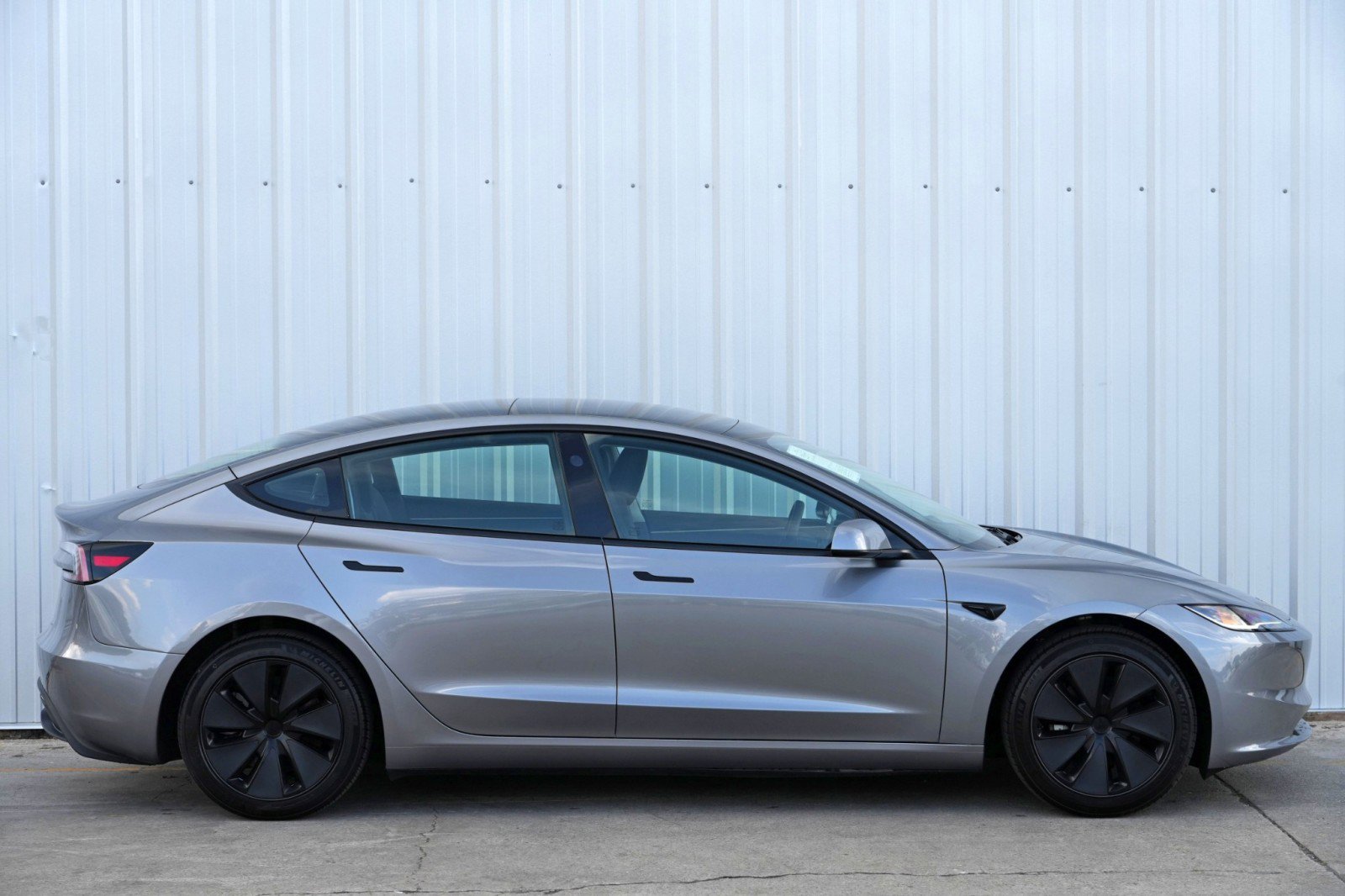 Used 2025 Tesla Model 3 Long Range image 57