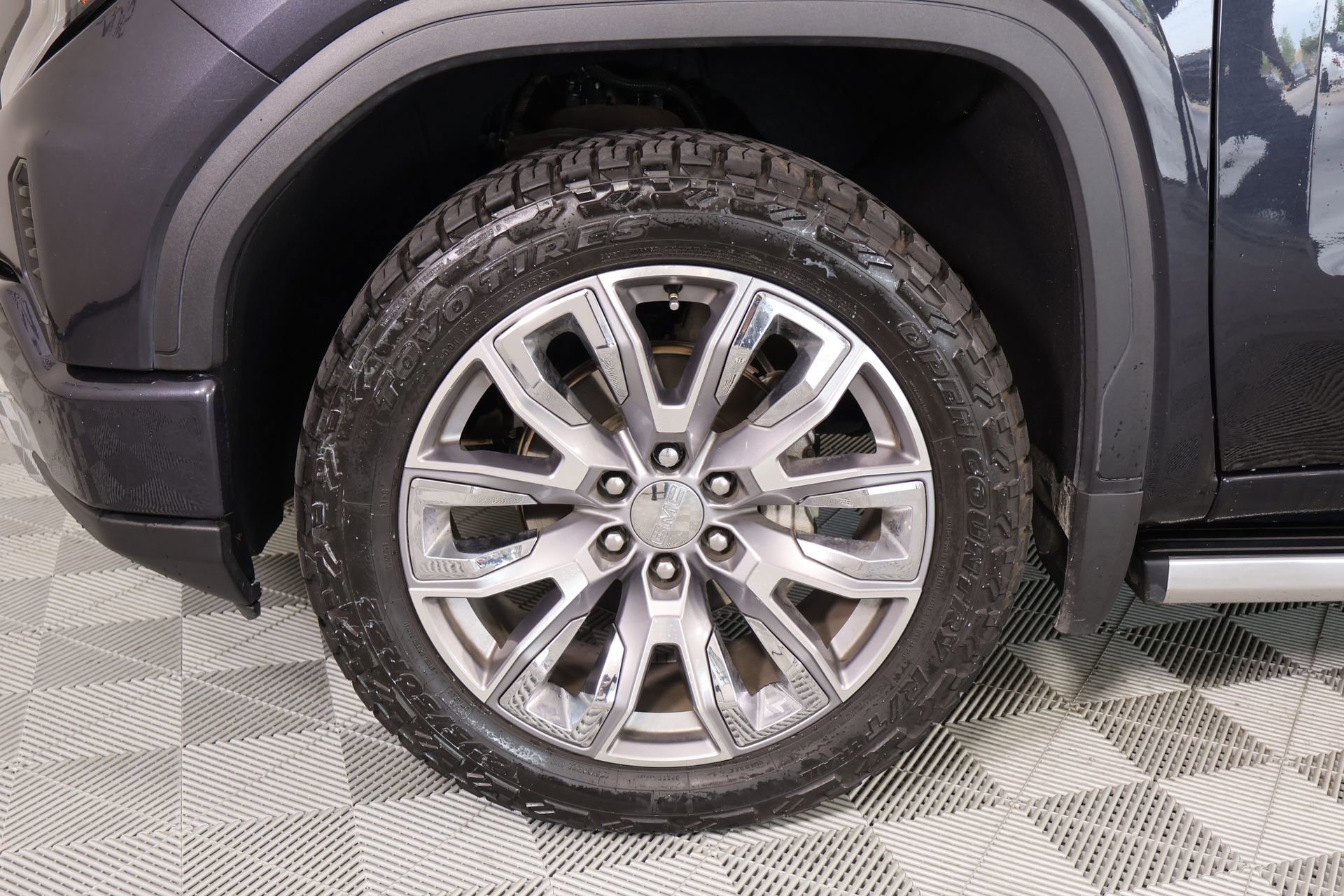 Used 2024 GMC Sierra 1500 Denali w/ Denali Reserve Package image 18