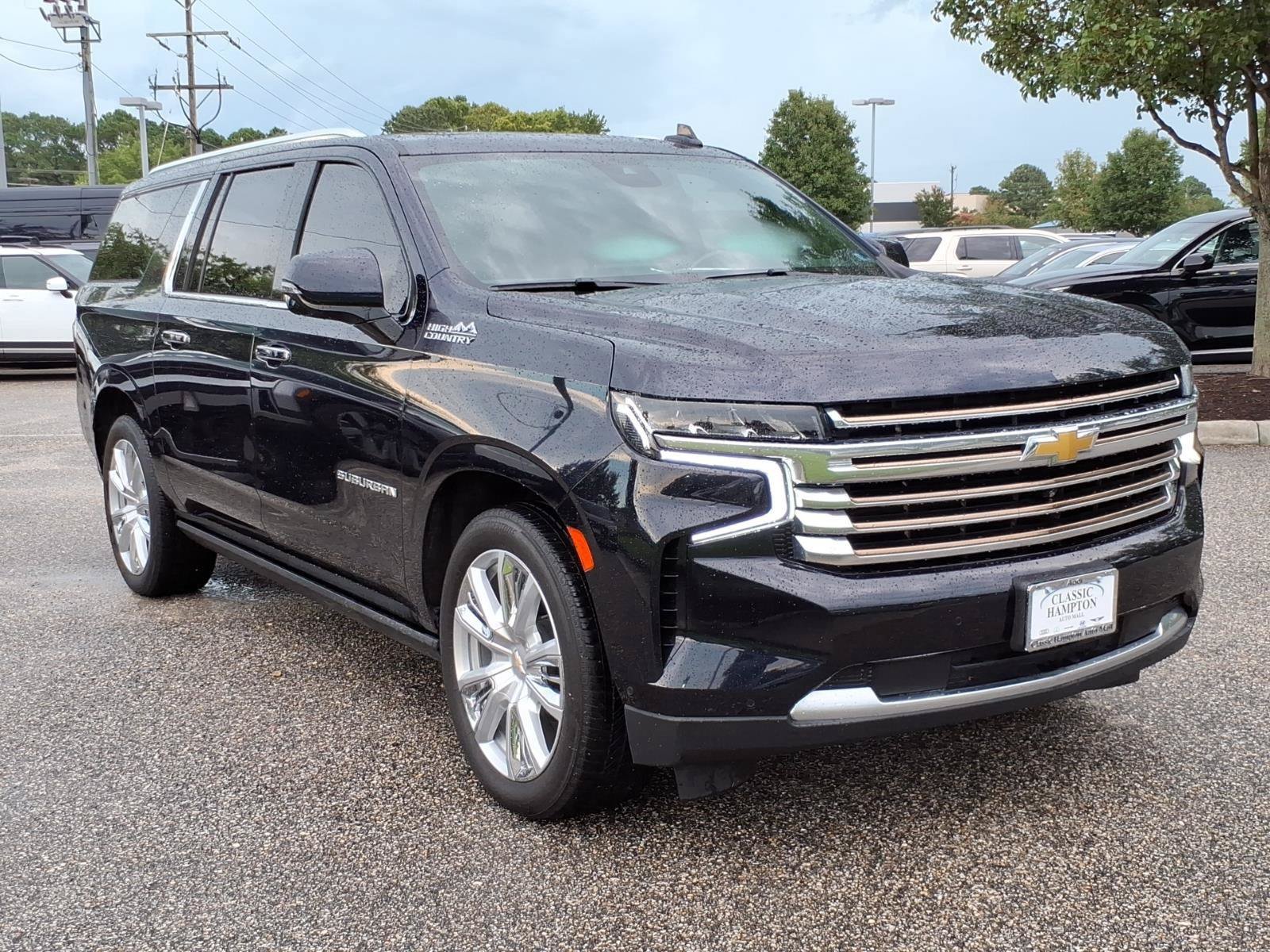 Used 2024 Chevrolet Suburban High Country w/ Advanced Technology Package AWD/4WD image 5
