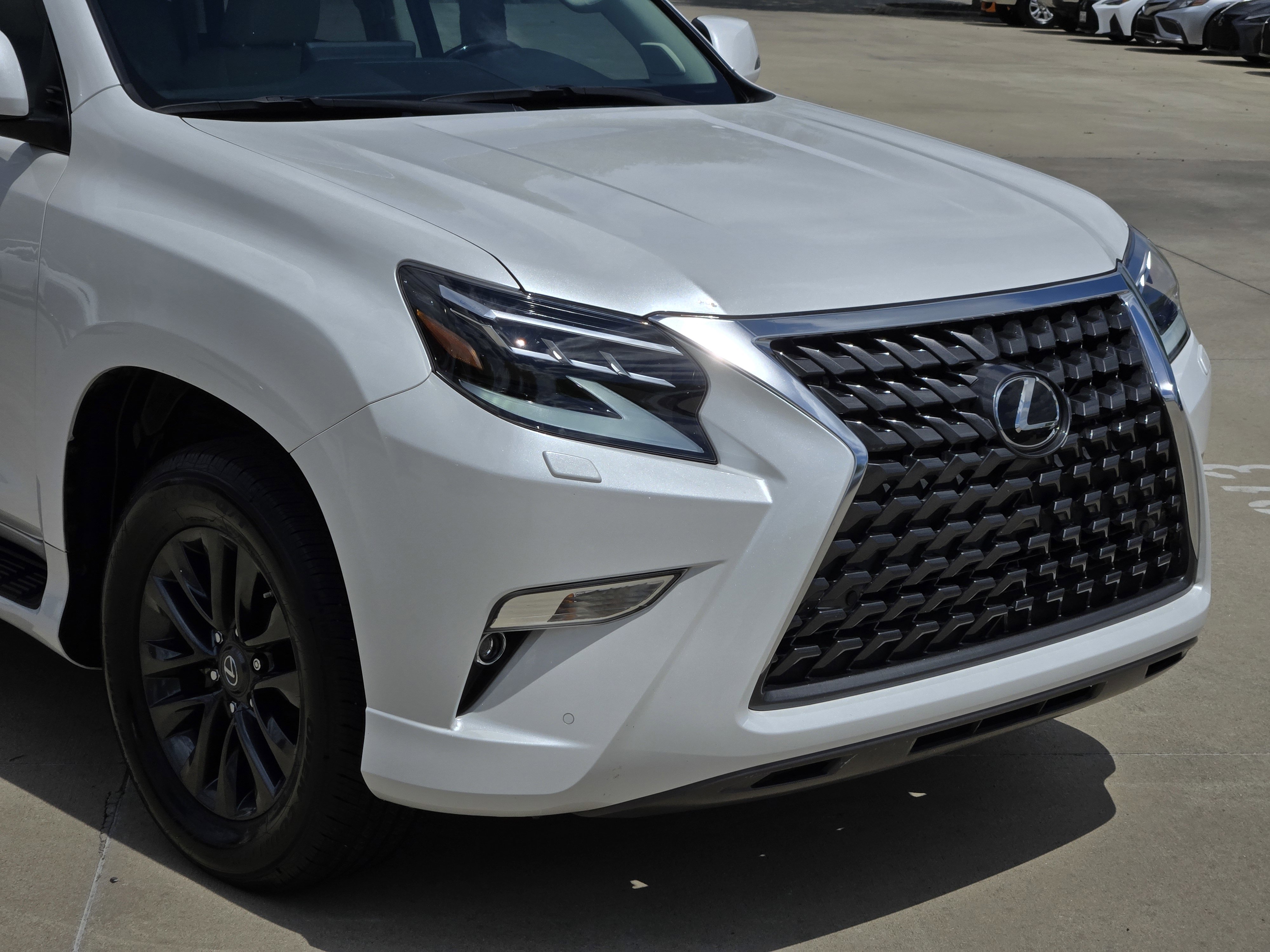 Used 2023 Lexus GX 460 Premium w/ Premium Plus Package AWD/4WD image 9