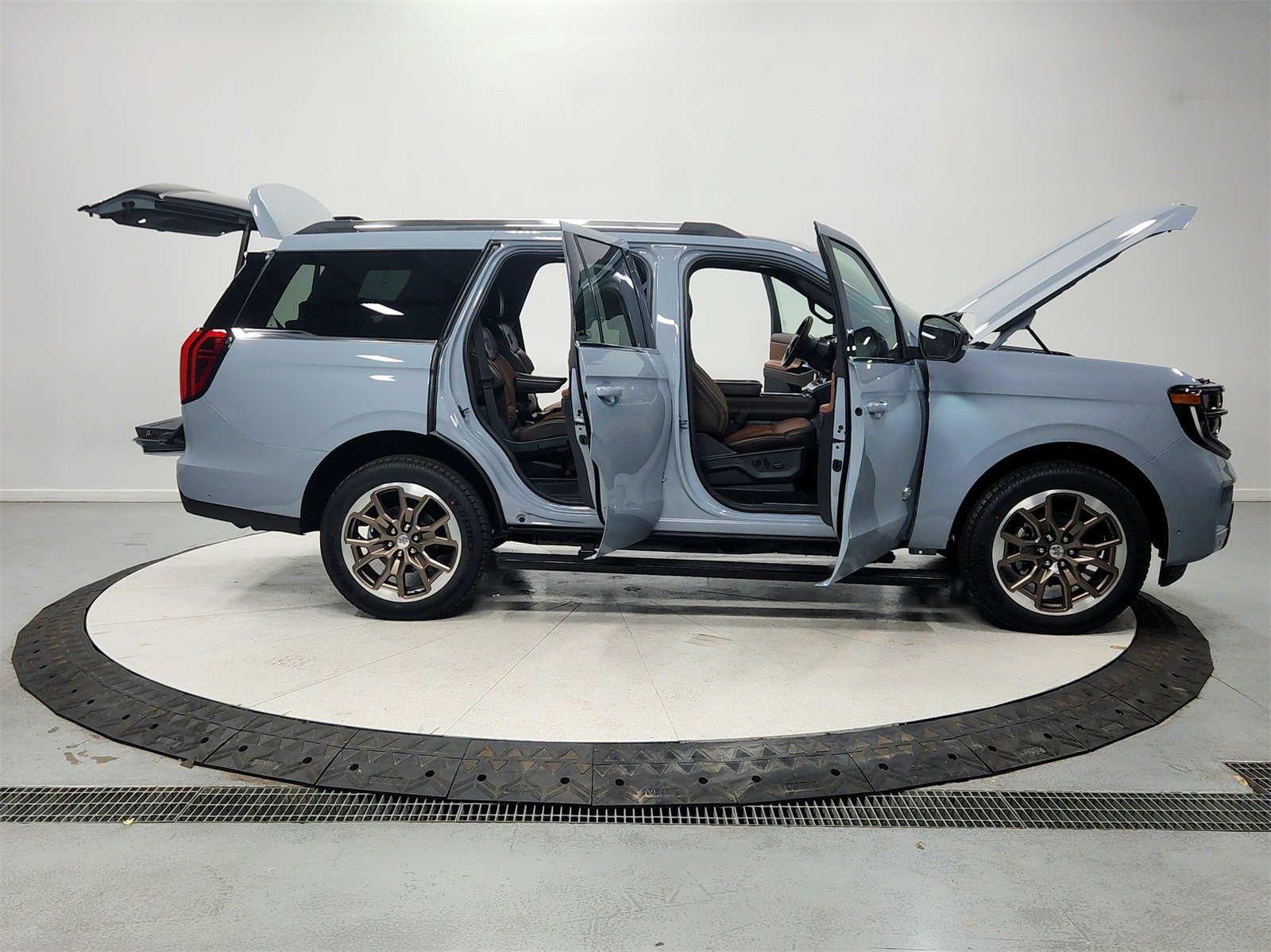 New 2025 Ford Expedition King Ranch image 16