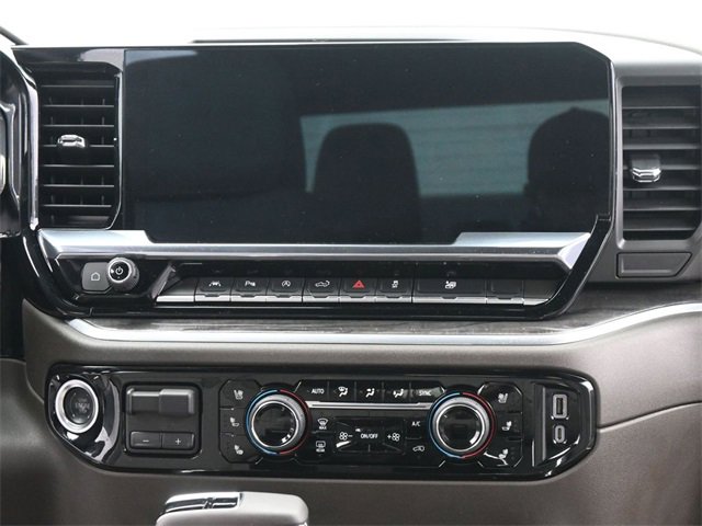 Used 2025 Chevrolet Silverado 1500 LTZ image 26