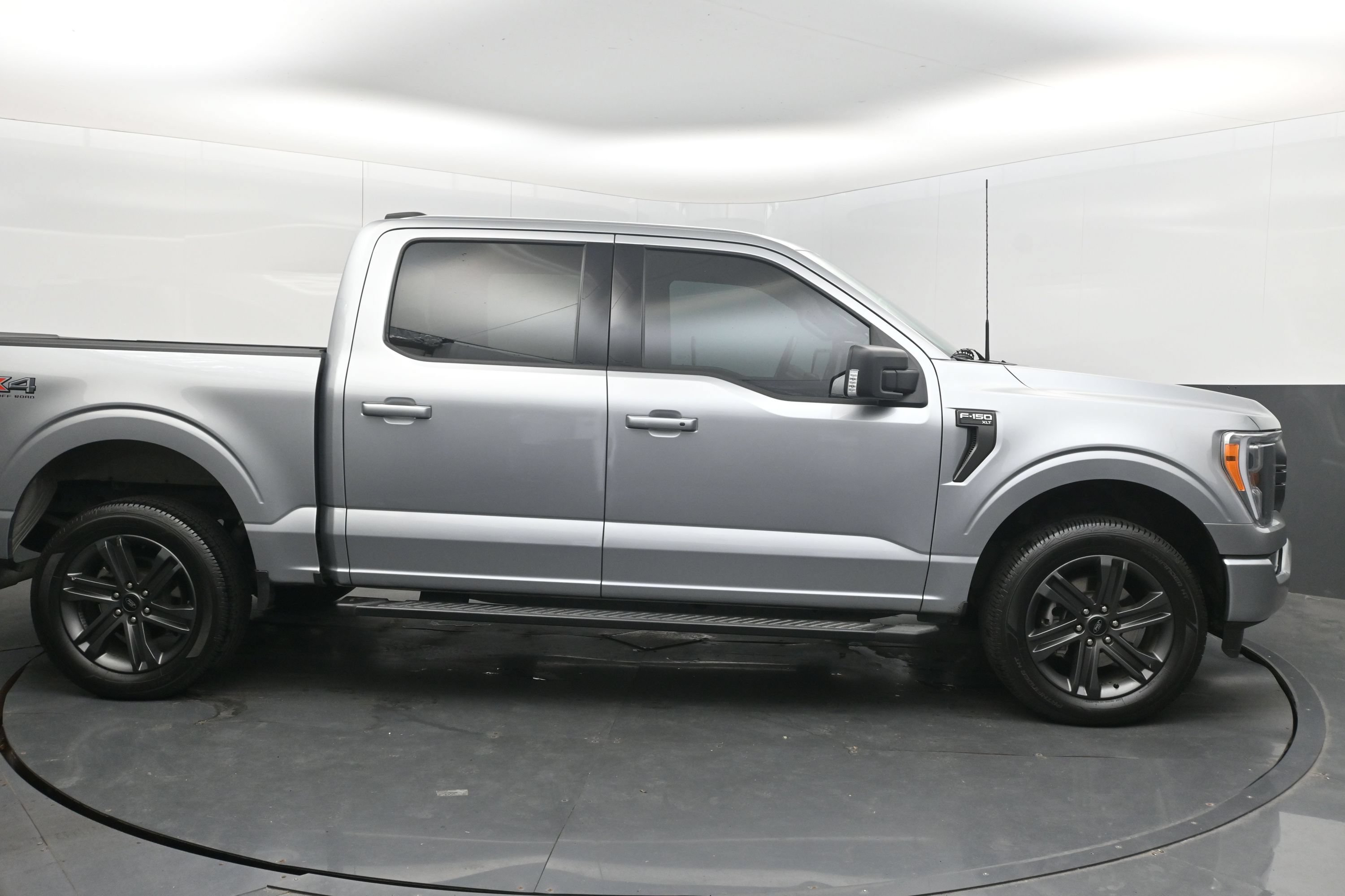 Used 2023 Ford F150 XLT w/ Equipment Group 302A High AWD/4WD image 10