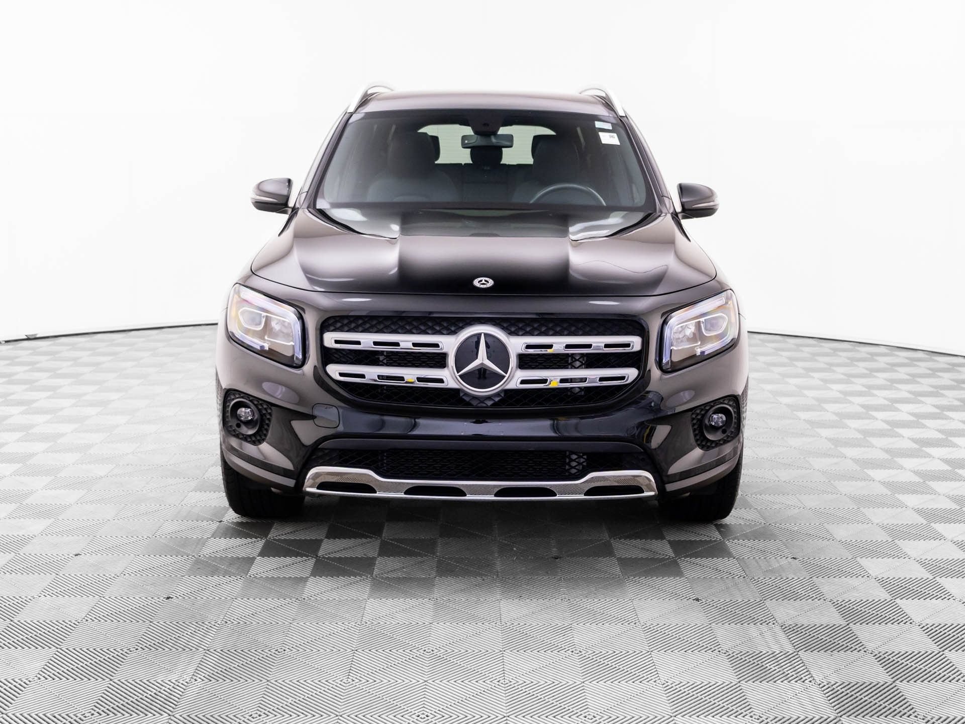 Used 2023 Mercedes-Benz GLB 250 4MATIC image 8