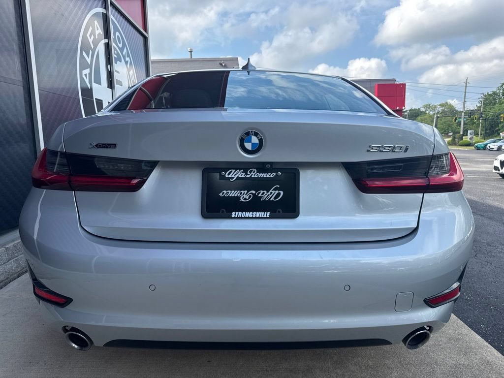 Used 2019 BMW 330i xDrive Sedan w/ Driving Assistance Package AWD/4WD image 10
