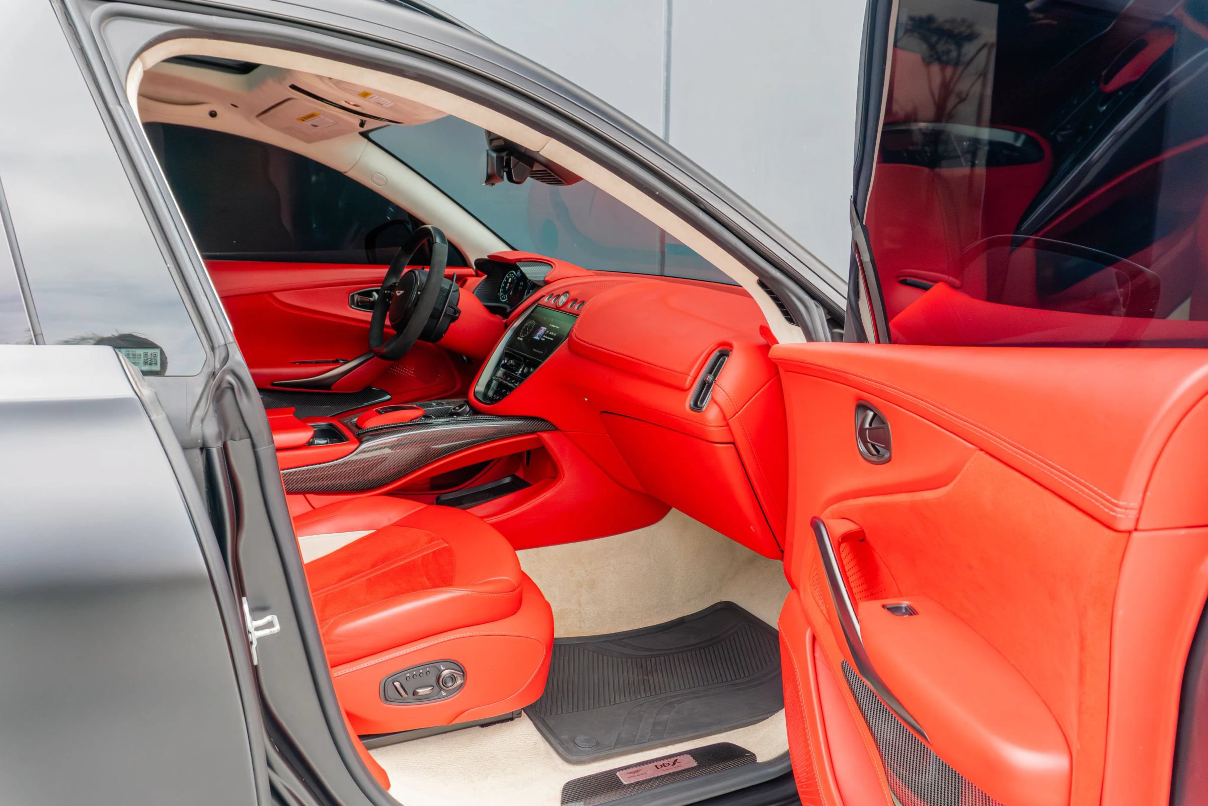 Used 2023 Aston Martin DBX 707 AWD/4WD image 59