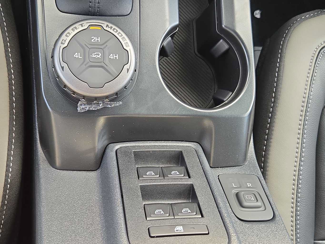 New 2026 Ford Bronco Outer Banks AWD/4WD image 25