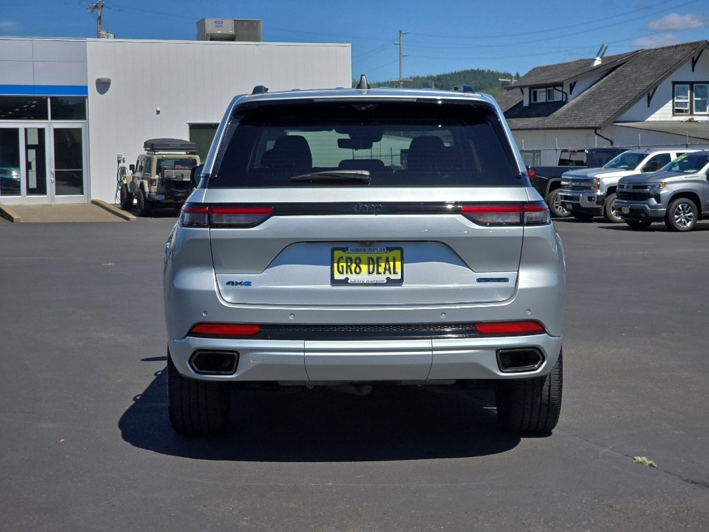 Used 2023 Jeep Grand Cherokee 30th Anniversary image 8