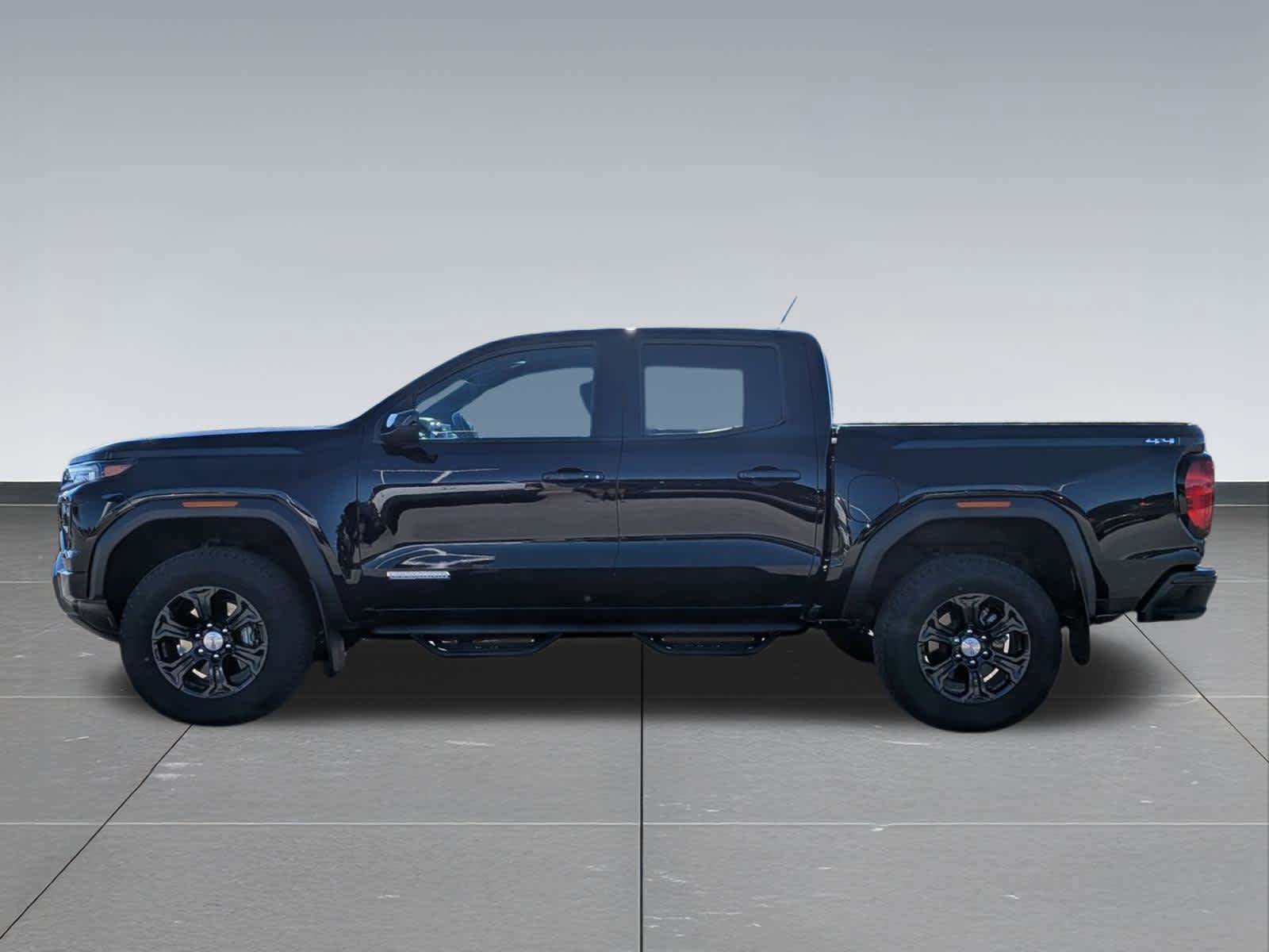 Used 2024 GMC Canyon Elevation w/ Convenience Package AWD/4WD image 2