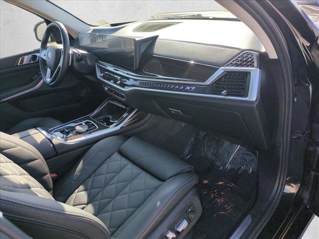 Certified 2024 BMW X7 xDrive40i w/ Premium Package AWD/4WD image 25